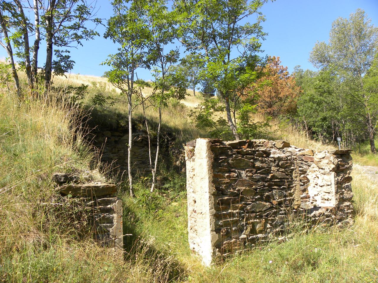 Restes de la central hidroelèctrica de Guils avui dia