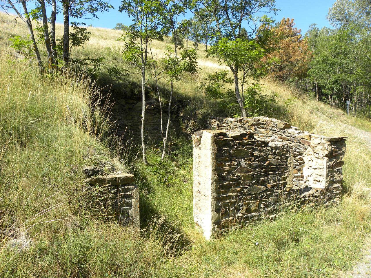 Mur de pedra de la central
